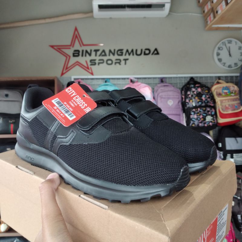 PIERO CITY CROSS JR ALL BLACK ORIGINAL