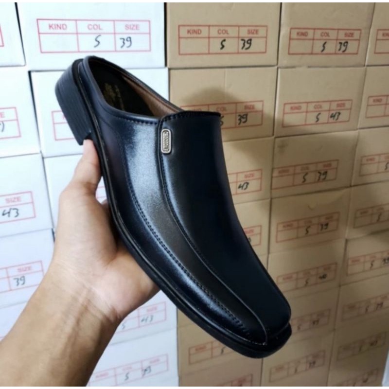 Sepatu BPU Slop pria