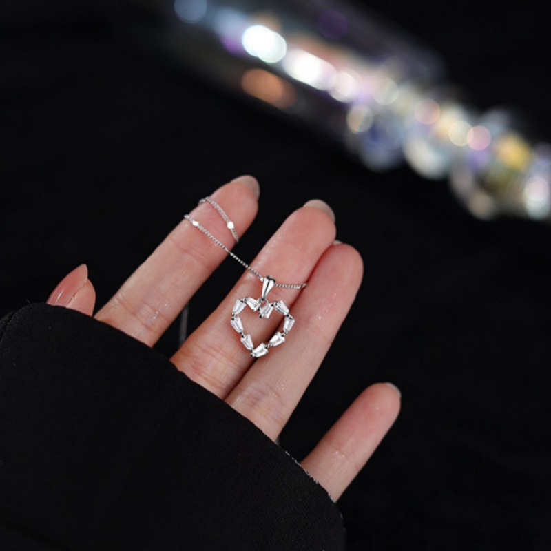 Kami Bunga Trendi Zirkon Berkilau Berongga Jantung Liontin Kalung Untuk Wanita Gadis Korea Geometris Pesona Tulang Selangka Rantai Kalung Perhiasan
