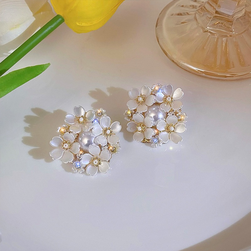 Anting Mutiara Bunga Korea Anting Daisy Putih Suasana Manis Berlebihan Dekorasi Telinga