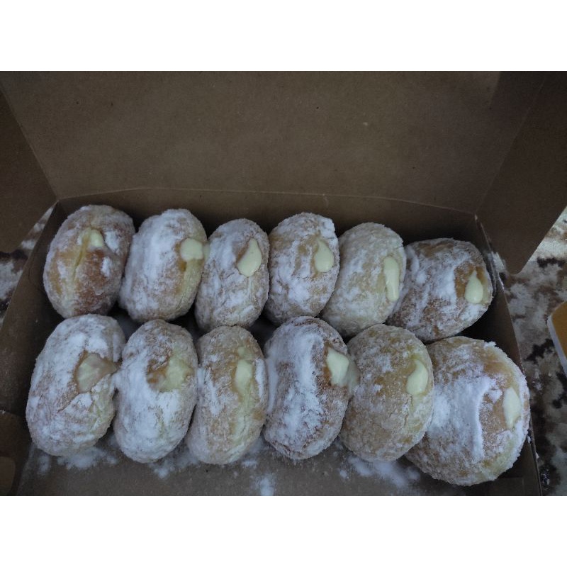 

Donat creamcheese premium