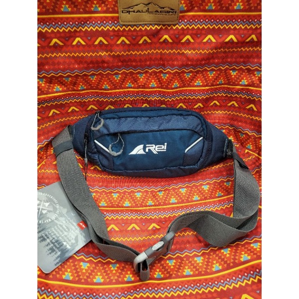 WAIST BAG AREI INCLINE 01