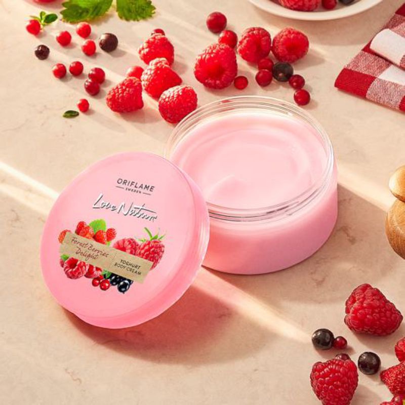 Love Nature Forest Berries Delight Yoghurt Body Cream/Exfoliating Body Scrub