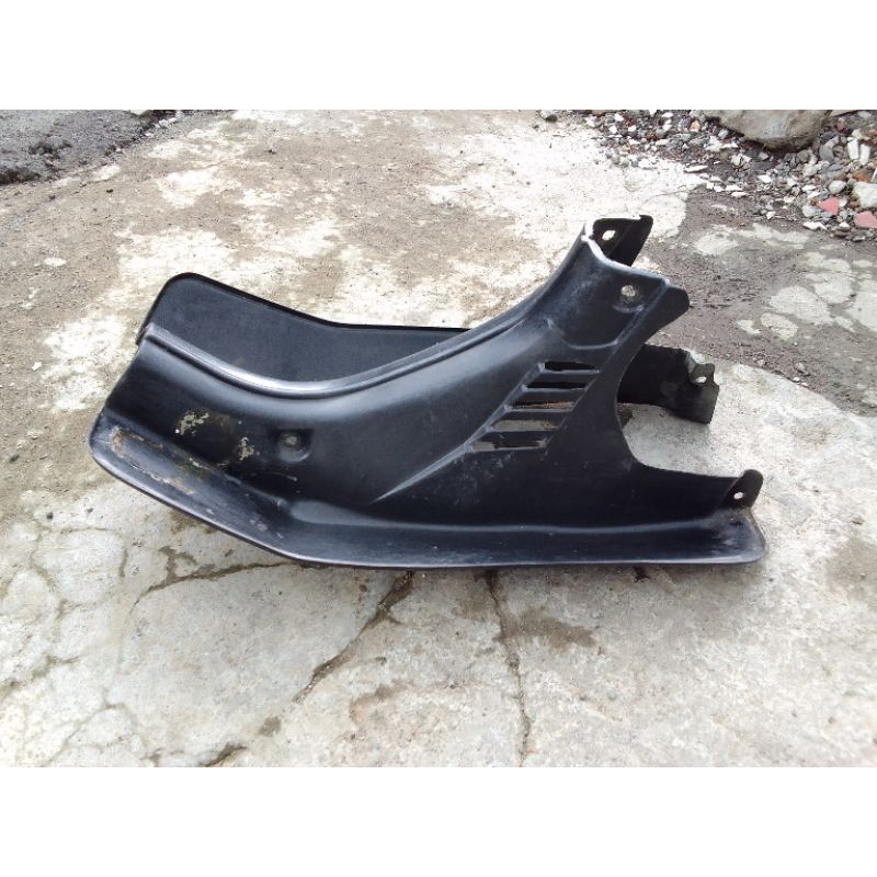 COVER SAYAP TEBENG DEPAN SUZUKI RC 80 RC 100 ORI