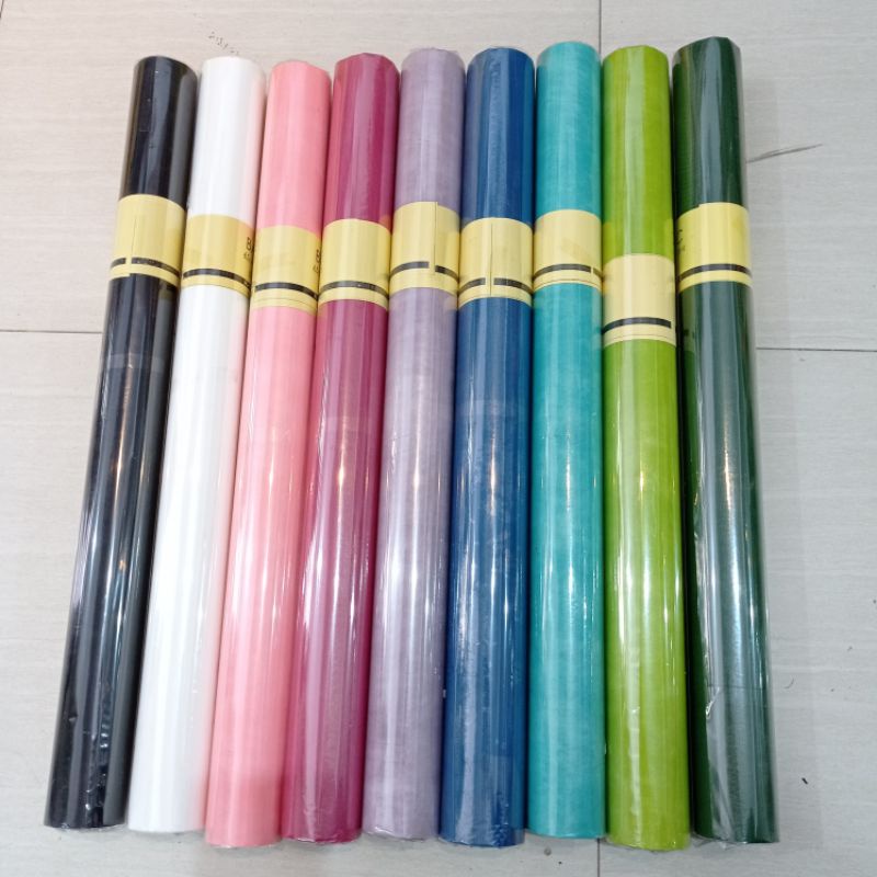 

KERTAS TISSUE BASIC ROL UNTUK BUKET PEMBUNGKUS BUNGA