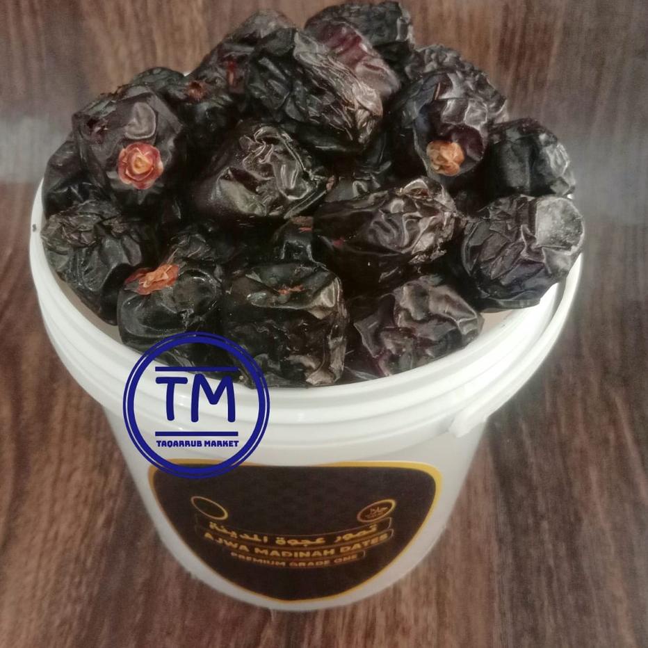 

Limited [HJ6] Kurma Ajwa Madina Kemasan Ember 850gr Ajwa Madina Premium Dates Original