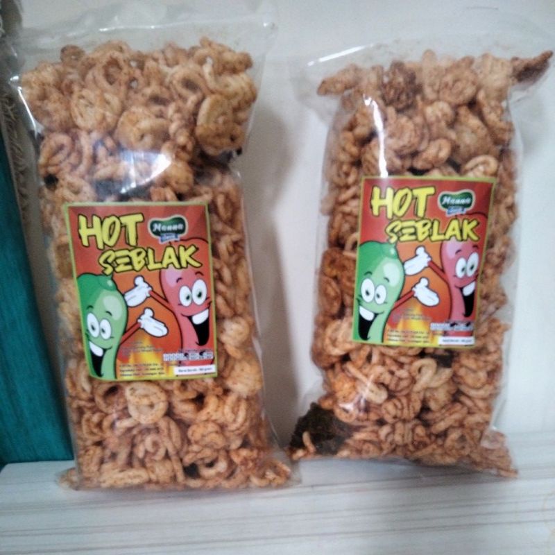 

Krupuk hot seblak