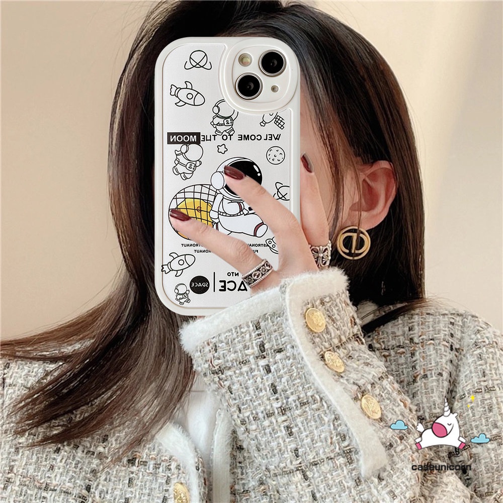 IPHONE Casing Ponsel Astronot Kartun Kompatibel Untuk Iphone7 8 6 6s 14plus 14 11 13 12 Pro MAX XR X XS MAX SE 2020brand Trendy NASA TPU Soft Back Cover