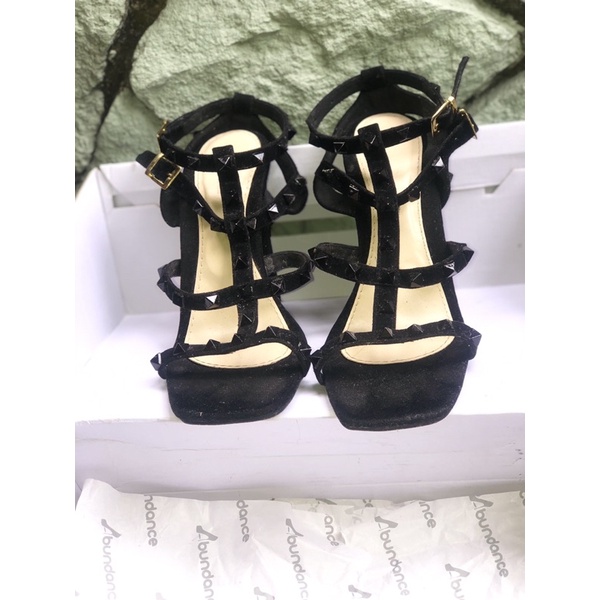 Second Heels model Valentino