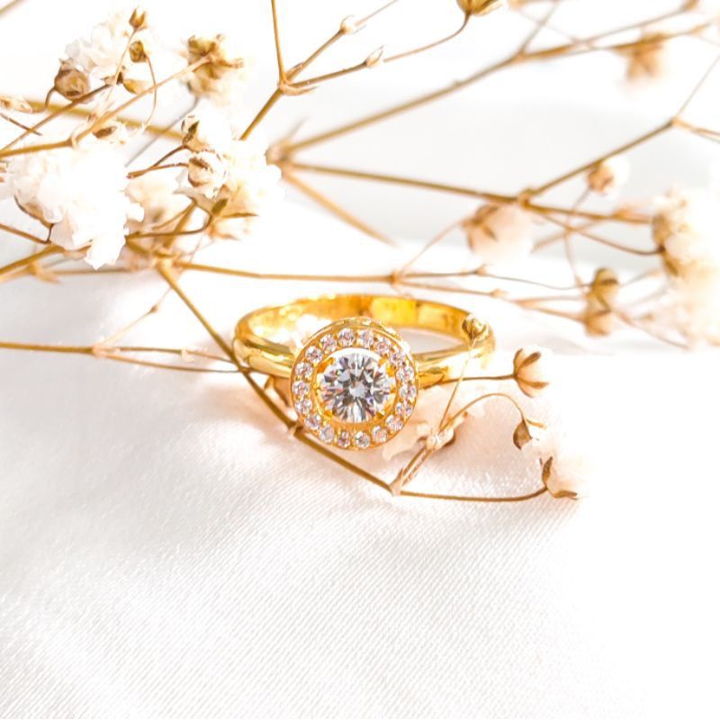 Cincin wanita josean model dancing stone elegant emas asli