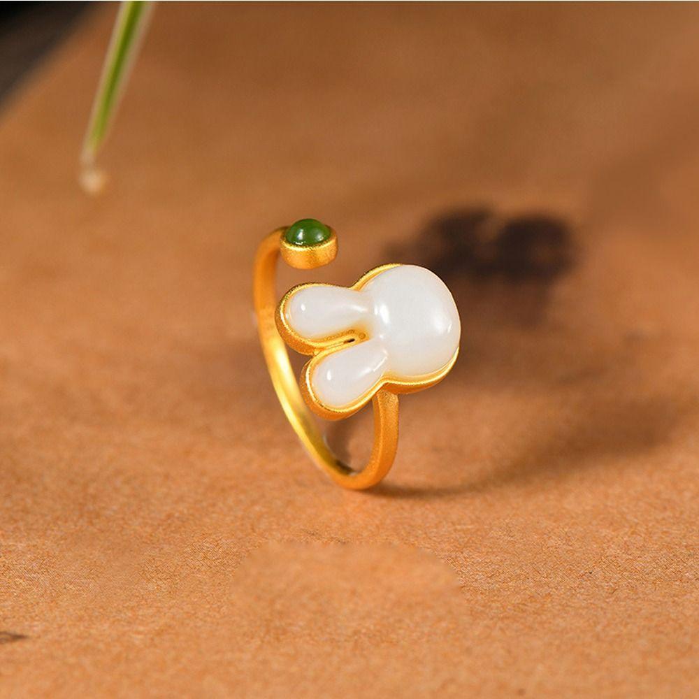 Mxbeauty Wanita Cincin Elegan Kartun Halus Terbuka Cincin Niche Desain Kelinci Berlapis Emas Imitasi Hetian Jade Vintage Ring