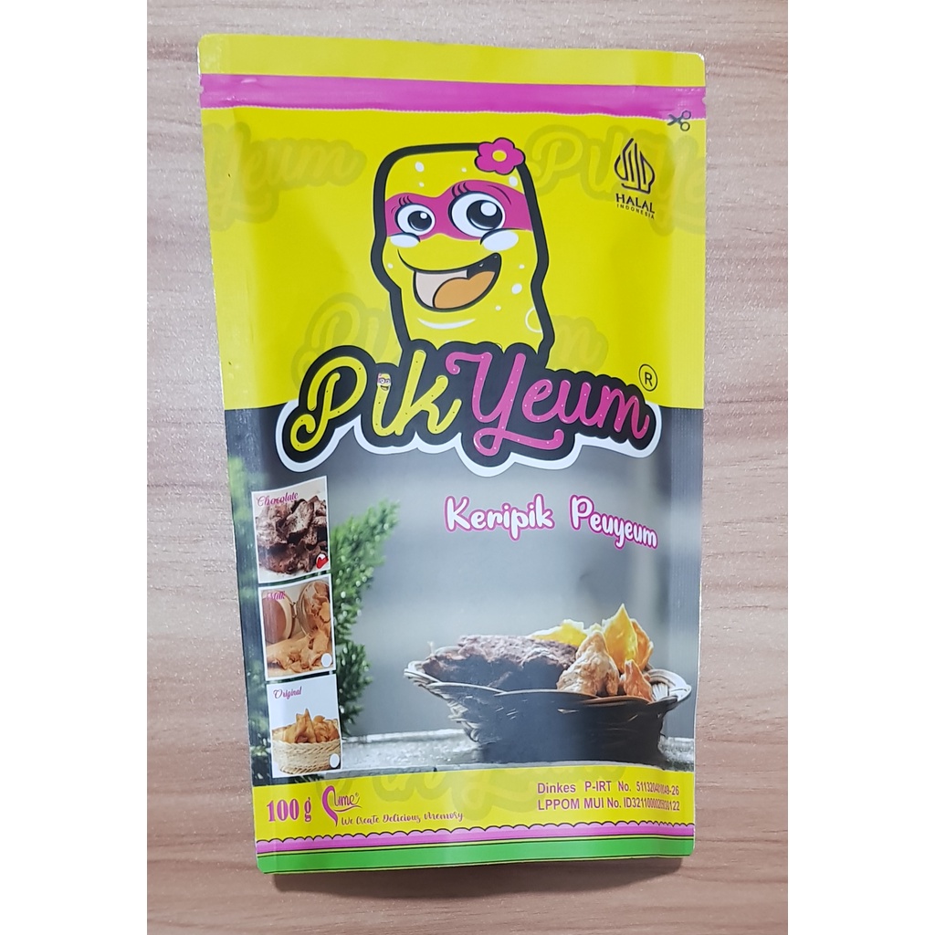 

Cemilan Snack Keripik Peuyeum Tape Singkong Rasa Coklat