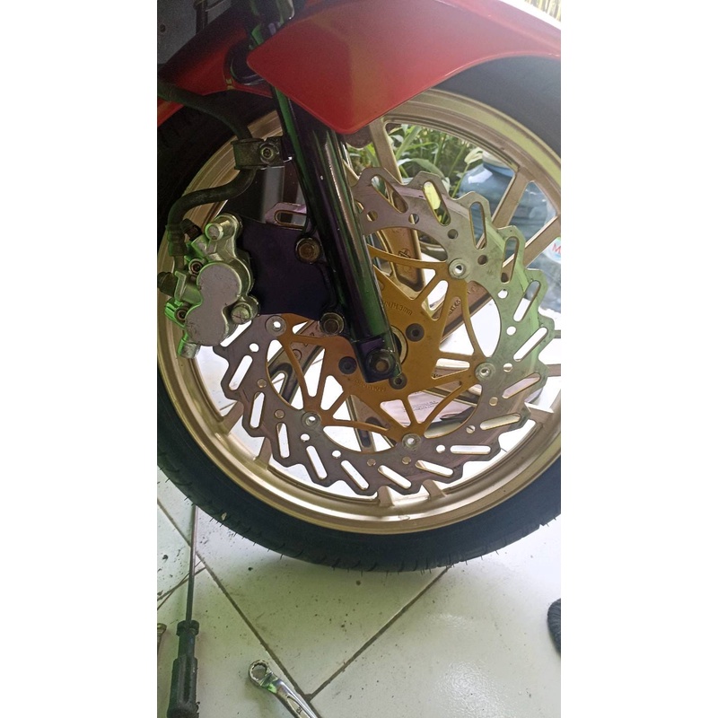 Breket Kaliper Cakram Depan Satria 2 tak Hiu Lumba Piringan Besar 300mm