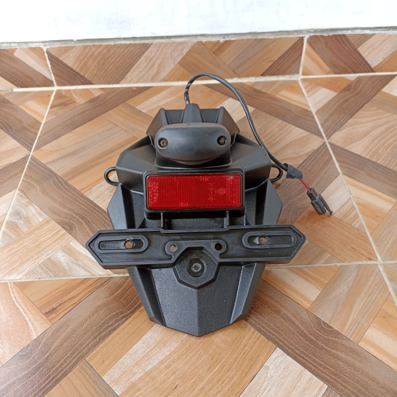 spakbor slebor belakang kawasaki Ninja 250fi z250fi ninfi old original