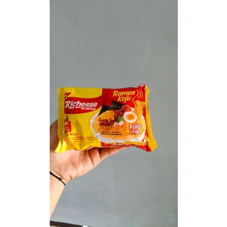 

MIE RICHEESE//MIE INSTAN RAMEN KEJU LEVEL 0