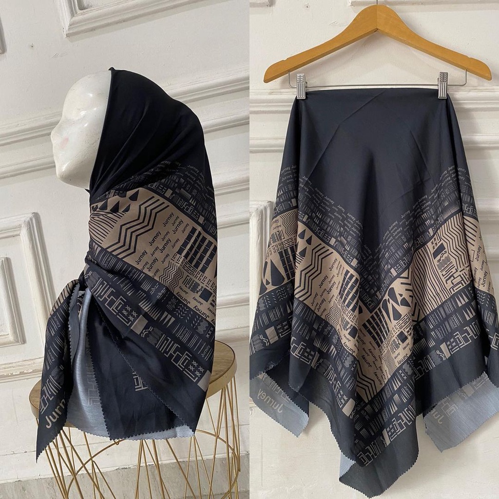 KERUDUNG SEGI EMPAT VOAL MOTIF PREMIUM JOURNEY 114