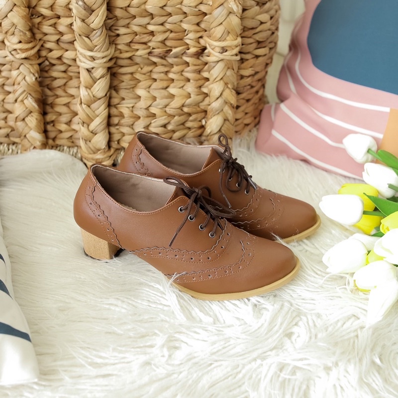 MOLITA HEELS - Sepatu wanita / Heels wanita / Vintage shoes