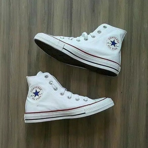 Sepatu Convers Allstar Putih Boot Chuck Taylor Classic High / Sepatu kuliah main jalan pria wanita