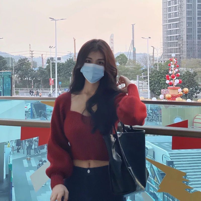 Red [Jian Yuan] Pakaian Rajut Sweater Leher Persegi Retro Wanita Musim Gugur dan Musim Dingin Model Atasan Pendek Ramping Ramping Baru Rasa Desain