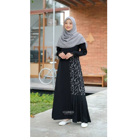 Qudwah dress by silmee