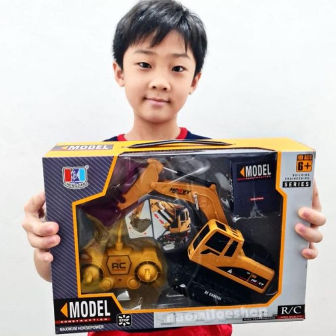 Mainan RC Excavator Beko Diecast Remote Control 5 Channel ---MURAH---