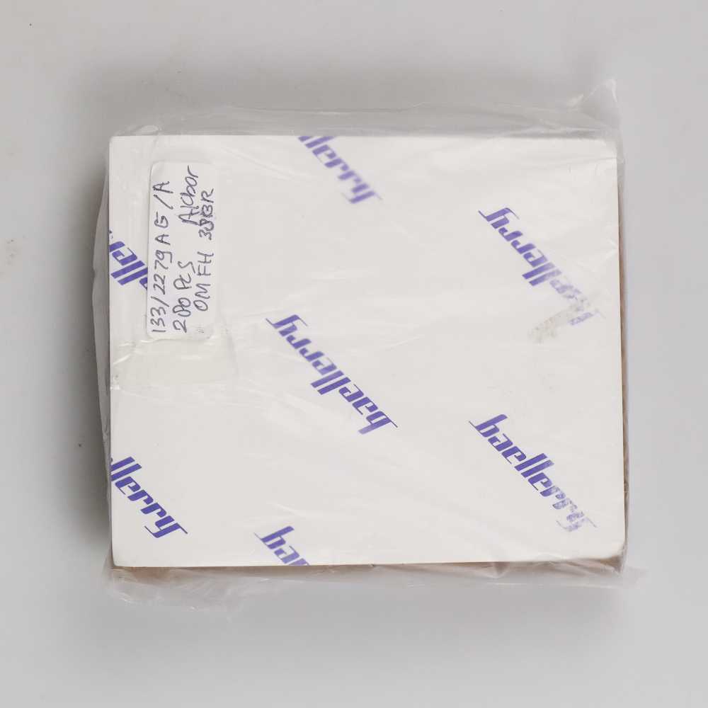 Baellerry Dompet Kulit Pria Bahan Nubuck