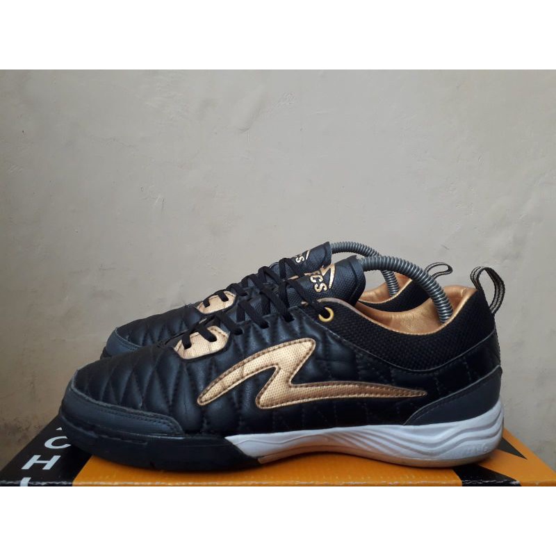Sepatu Second Original Futsal Specs Metasala