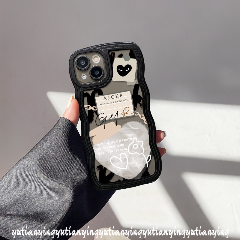 IPHONE Ins Lucu Cinta Hati Graffiti Case Kompatibel Untuk Iphone11 14 13 12 Pro Max 7plus 8plus 6 6s 8 7 Plus XR 14Plus X XS Max SE 2020 Comme des Garcons Lembut TPU Cover