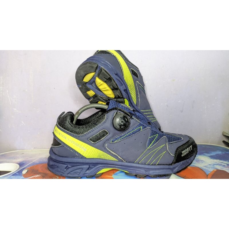 Sepatu hiking w-mountain worldcup size 42 second