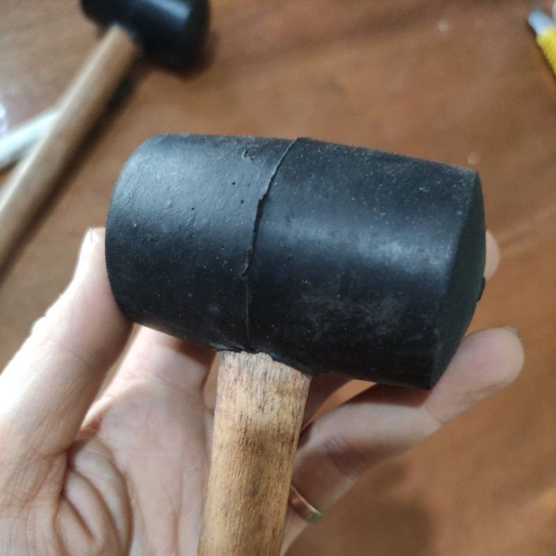 palu karet hitam gagang kayu / palu keramic karet gagang kayu (kecil)