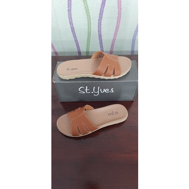 sandal flat st yves