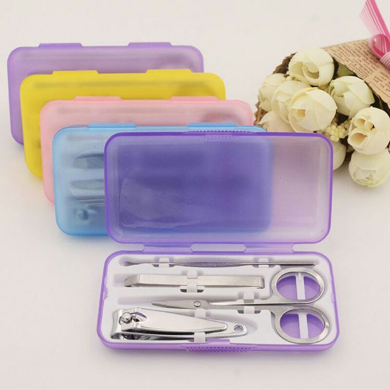 Manicure Set 4 in 1 Gunting Potong Kuku Pinset Cabut Bulu Alat Pengorek Korek Kuping Kotoran Telinga Gunting Alis Isi 4 Pedicure  Medicure Manikur Nail Clipper ACK30
