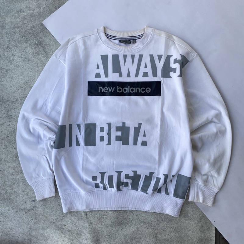 new balance crewneck second