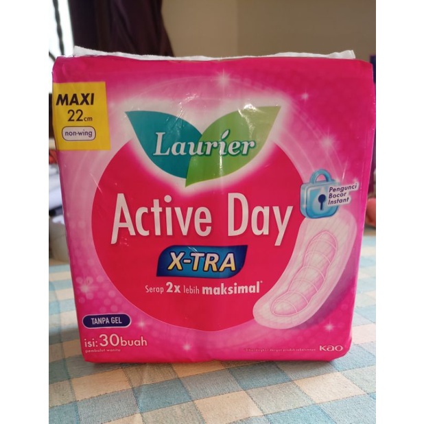 Laurier Active Day Super Maxi Pembalut Non Wing isi 30