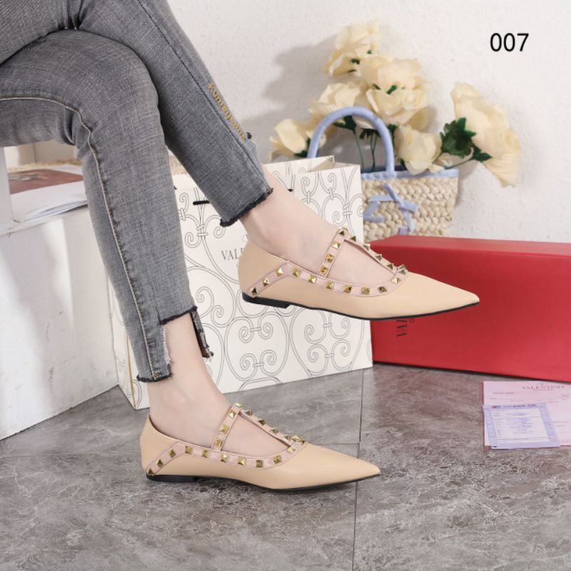 *sepatu VL Stud 007