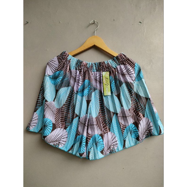 Hotpants Plisket Hyget Motif Daun Jumbo 30-100kg