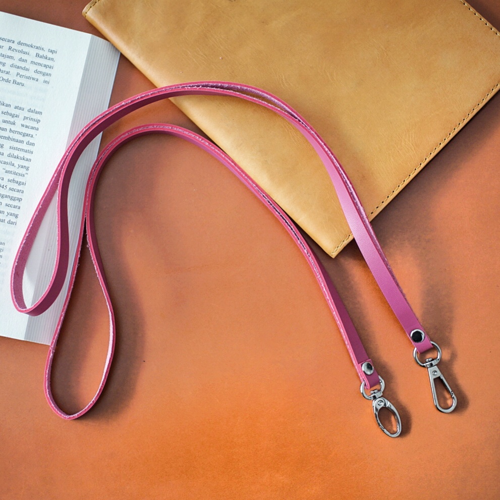 

Tali Lanyard id card kulit PU pink