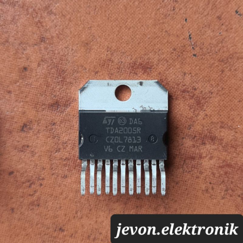 IC Transistor TDA 2004 2005 R V6 CZ MAR ST TDA2004 TDA2005 TDA2004R TDA2005R