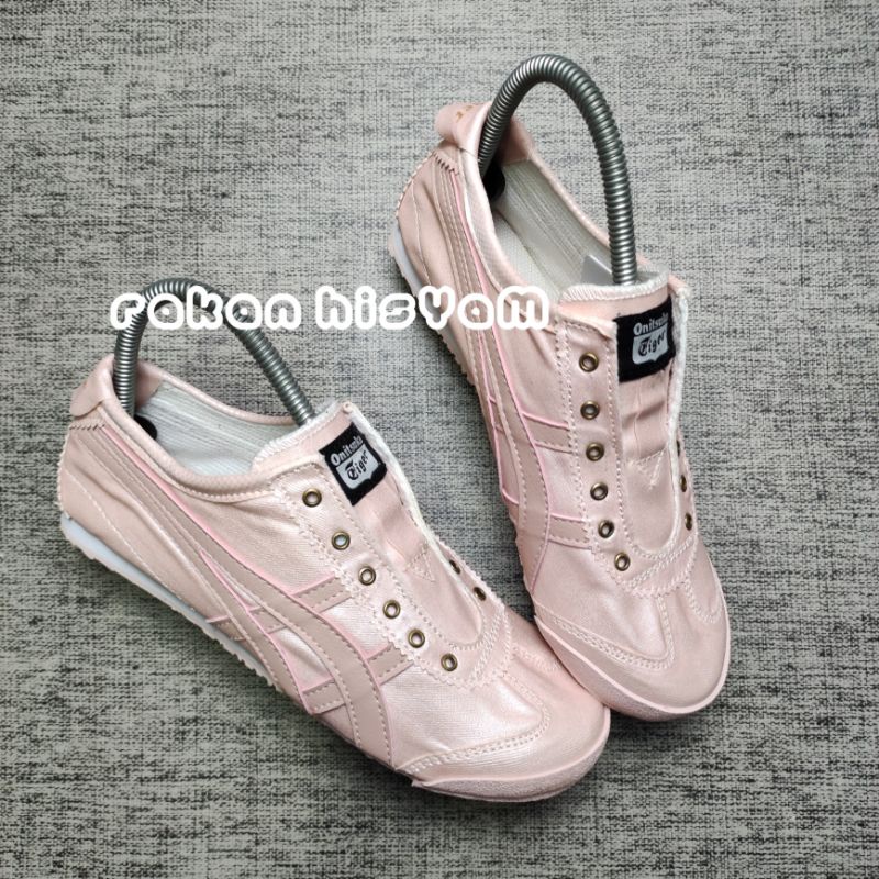 SALE Sepatu Fashion Sneakers Pria Wanita (2Pasang Bisa 1 Kg)