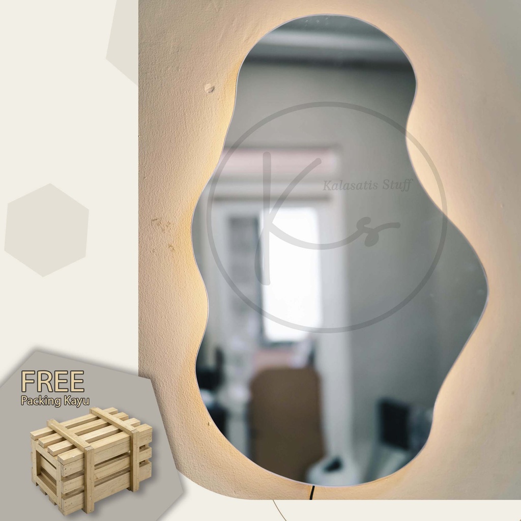 Cermin Estetik  / Aesthetic Mirror LED / Perlengkapan makeup / Pajangan Hiasan / Wall Decor / Kaca L