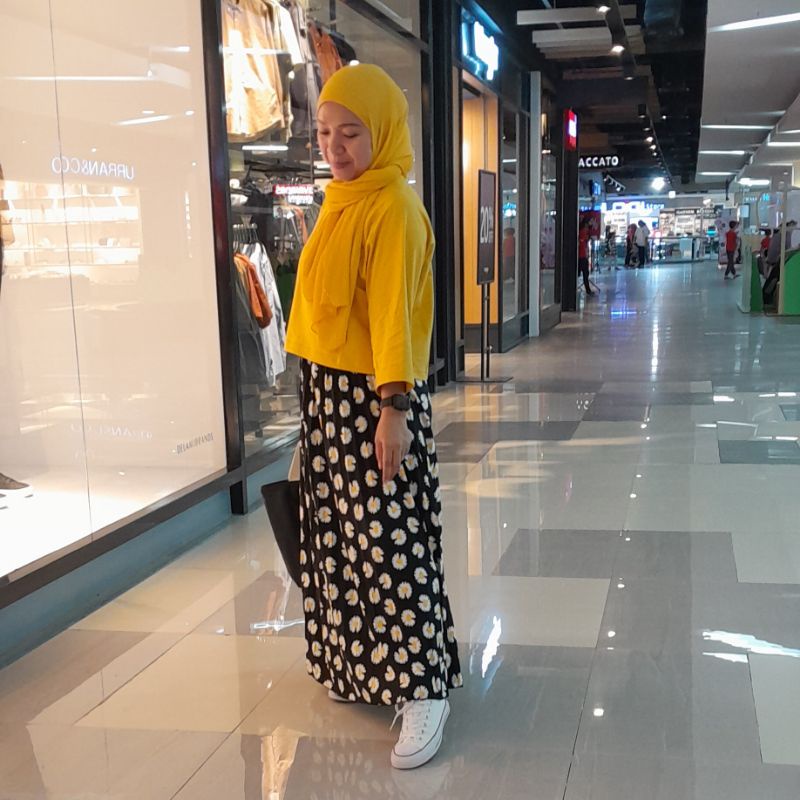 Basic Crop Top Oversized Hijabers / Atasan Kaos Crop Polos Oversized Lengan 3/4