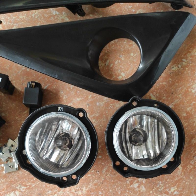 foglamp bumper lampu kabut depan all new rush / terios 2018 sampai 2023  + ring cover chrome &amp; hitam 2019 2020 2021 2022