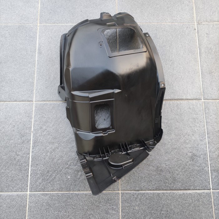 {BEKAS} Inner Fender Bmw E90 Kiri Berkualitas