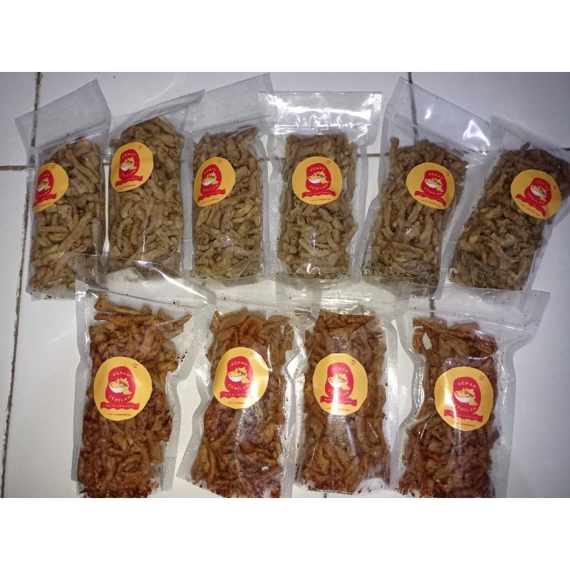 

Usus krispy daun jeruk 1kg
