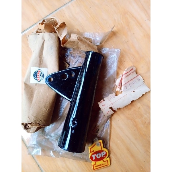 Kupingan Lampu Bracket Lampu KIRI HONDA CB100 cb 100 Original Astra