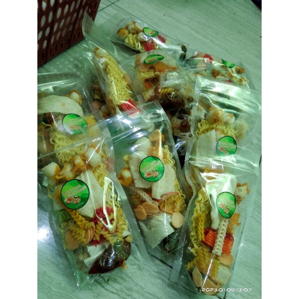 Jual Seblak Instan Bumbu Basah Porsi Besar Cuanki Siomai Shopee