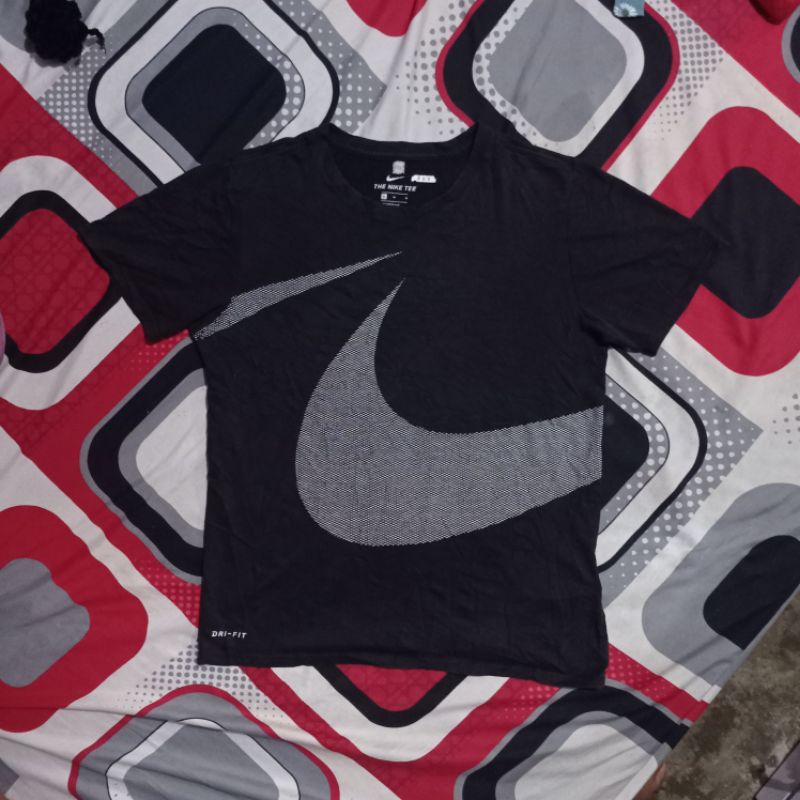T-shirt nike big swoosh