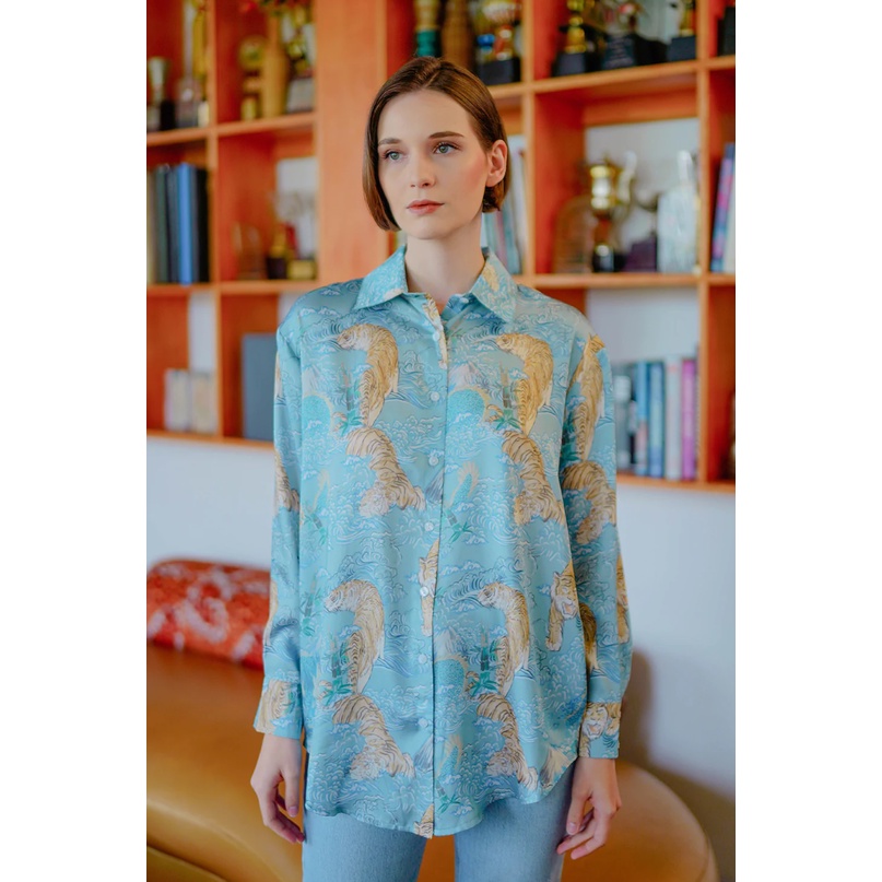 Tigress Oversize Satin Shirt - Pink Blue Benang jarum benangjarum XS S M L XL XXL buttonscarves nada