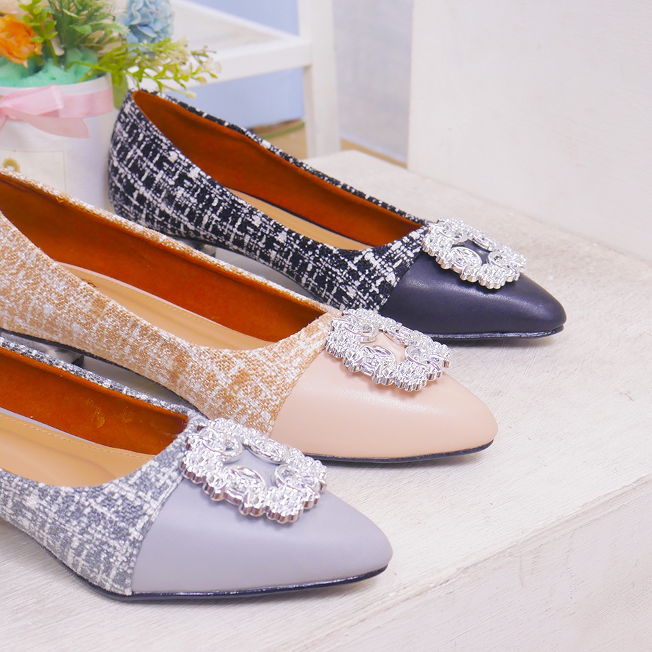 Bernx's Shoes - Sepatu Wanita Fashion Ellisa Heels / Hak 3 Cm