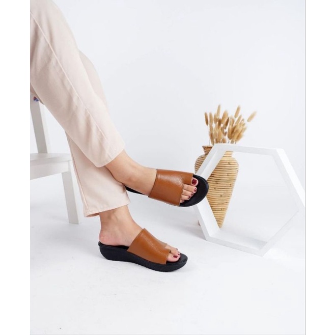Sandal kulit wanita / Sandal kulit garut / sandal wedges wanita